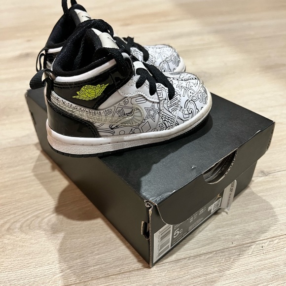 Nike Jordan 1 Mid SE toddler 5C - Picture 5 of 6